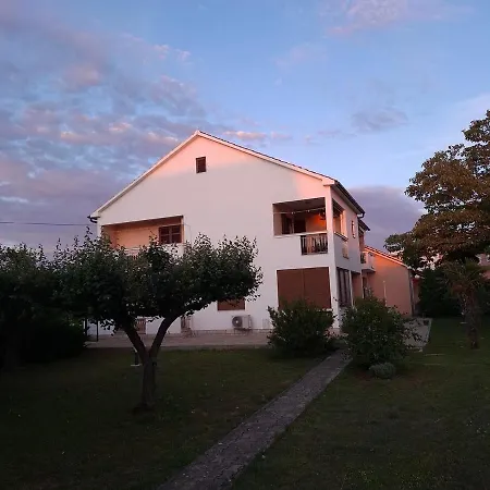 公寓 Olinda *